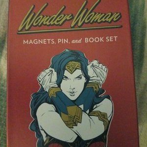 Wonder Woman Magnets, Pin, and Book Set DC Comics Brand New